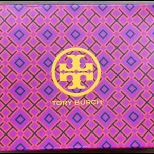 Brand New Tory Burch Black Pump 6.5 with box and dust cover